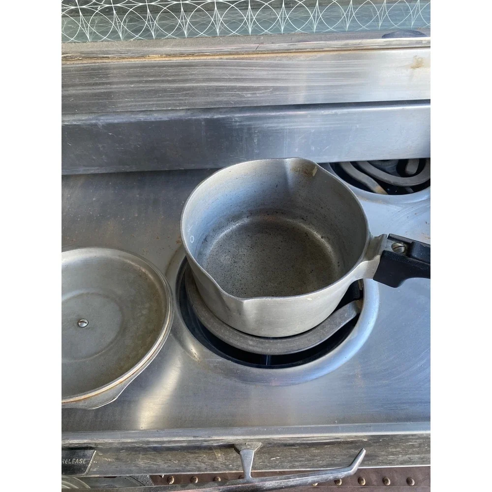 Vintage Aluminum Saucepan with Lid‎ Silver Retro MCM Cookware 1 Quart Small Pot
